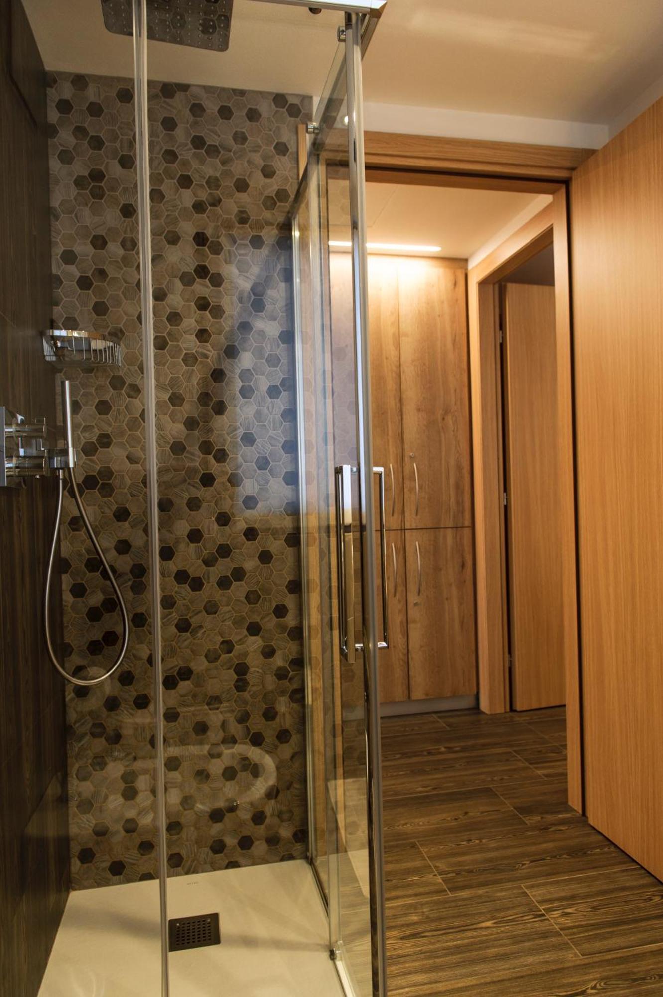 Gin Luxury Centre Apartment
