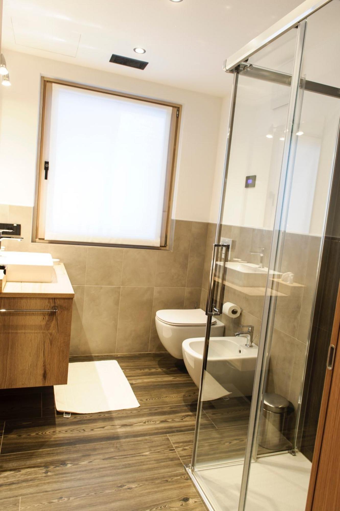 Gin Luxury Centre Apartment *